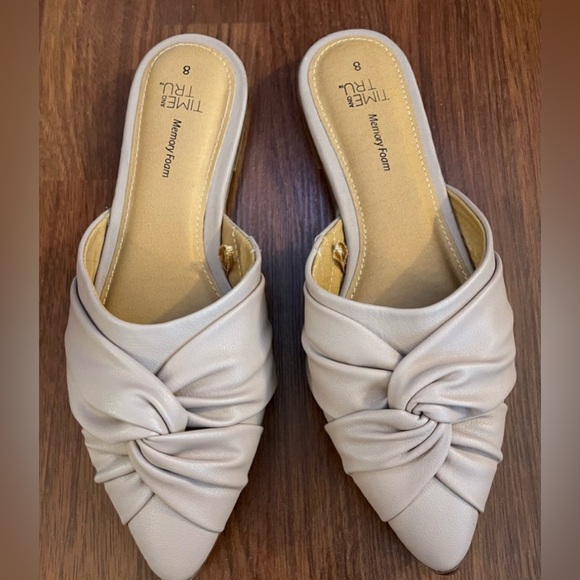 Time and Tru Knot Slide Sandals - Picture 2 of 7